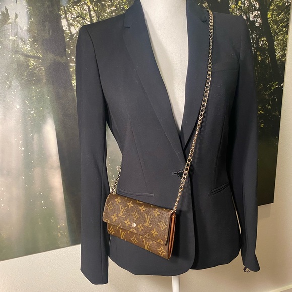 Vintage 1979 Louis Vuitton  Monogram Sarah Wallet - Picture 12 of 15